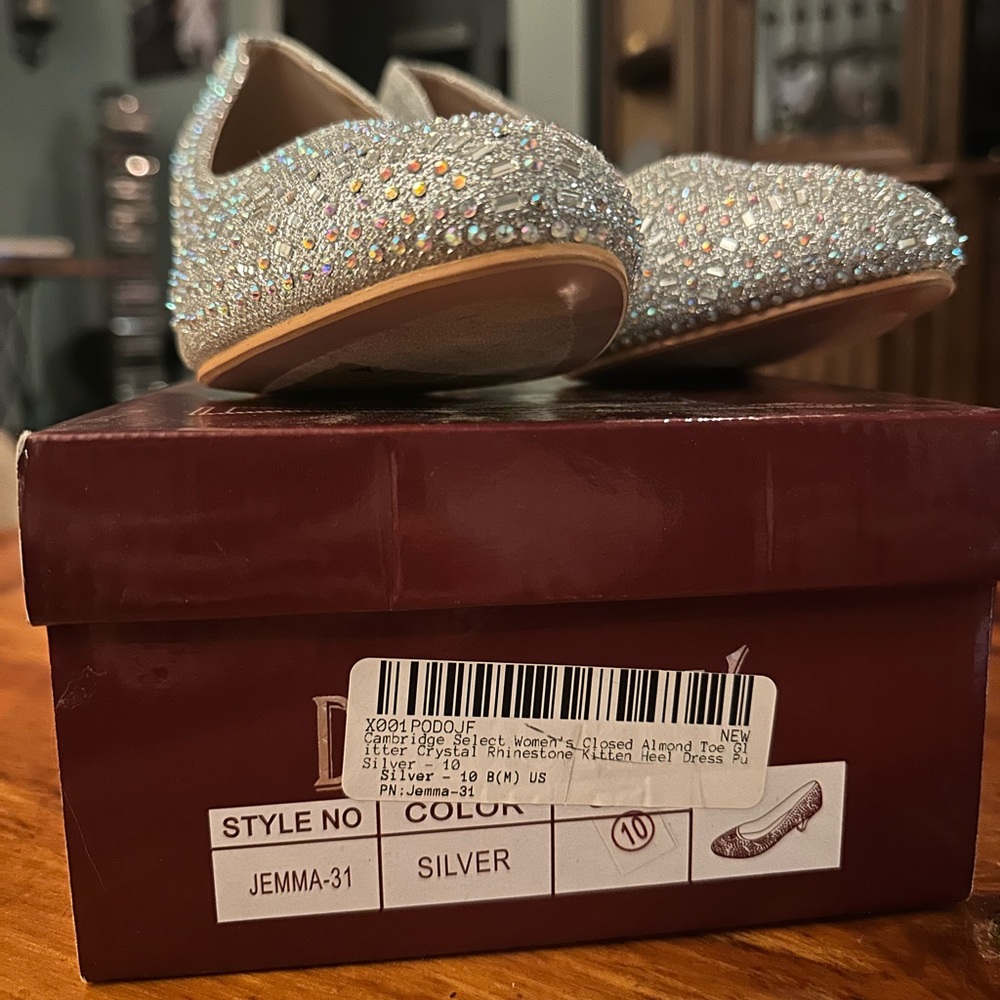 Delicacy Silver Glitter Rhinestone Kitten Heels, Size 10 - Picture 3 of 5